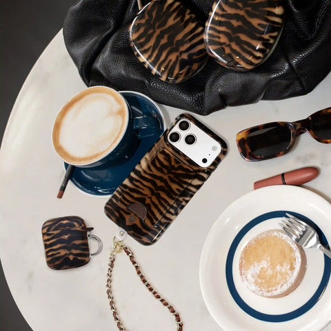 It Girl Tiger AirPod Case