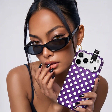 Lucky Kitten Phone Hugger