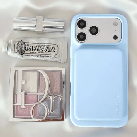 Cotton Candy Blue Slim Portable MagSafe Charger Power Pack