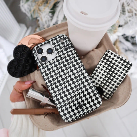 Houndstooth MagSafe Wallet